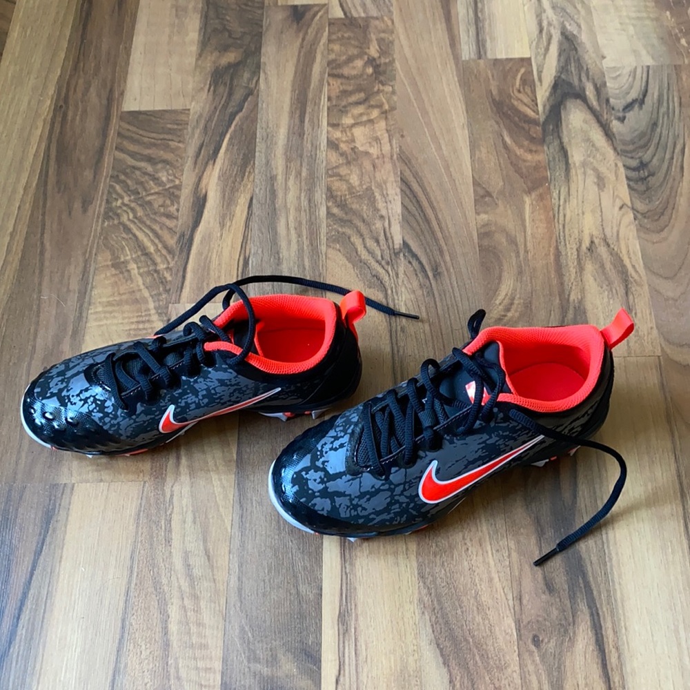 Softball cleats